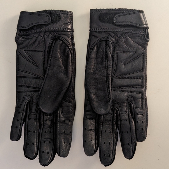 Harley Women's Leather Skull Riding Gloves - Picture 3 of 5